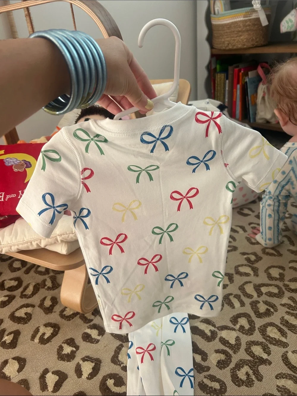The Beaufort Bonnet Company Kids White Bow-Print Pajama Set - Multicolor Bows